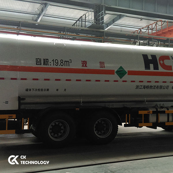 Vacuum-powder-insulation-cryogenic-semi-trailer-tankers-04.jpg