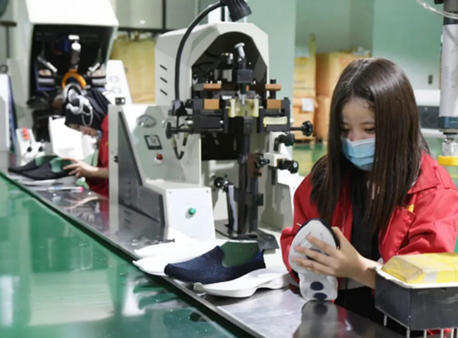 Jimin-shoe-manufacturer-in-Guanghe-County.jpg