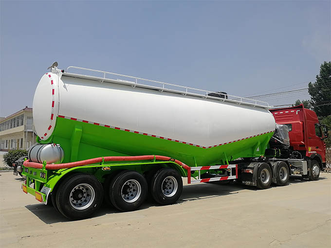 bulk cement tank truck 