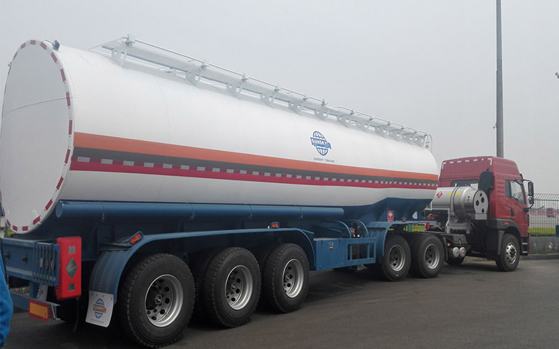 Tanker Trailer For Petroleum Transport 