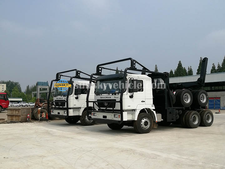 logging truck picture 