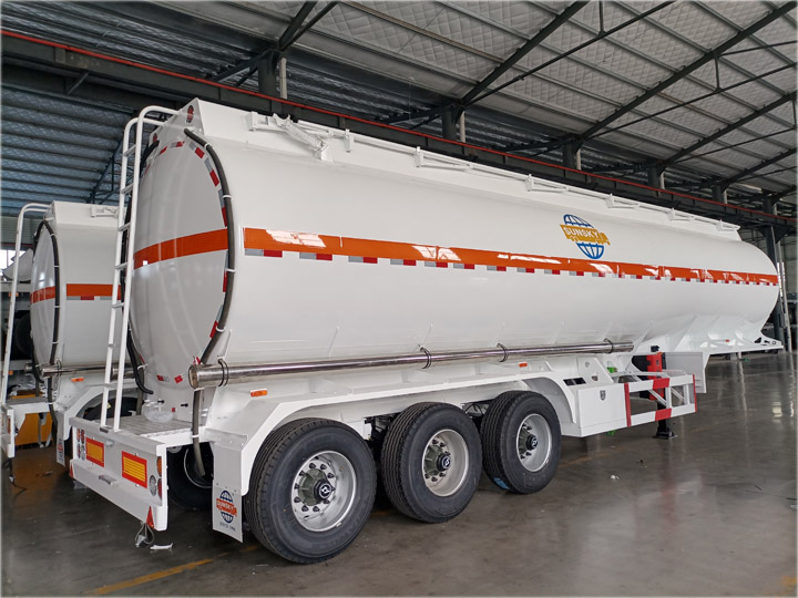 aluminum tanker trailer.jpg 