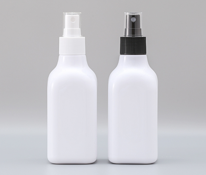 200ml Square PET bottle with 24-410 mist sprayer for toner.png