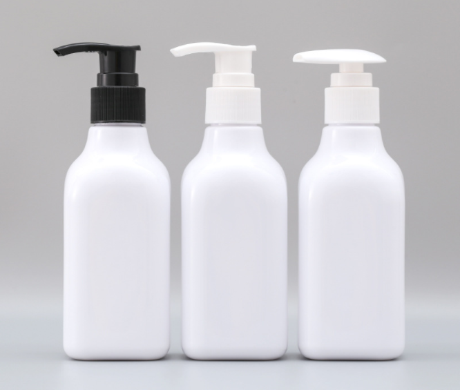 200ml Square PET bottle with lotion pump.png