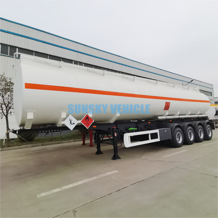 4 axle fuel tanker.jpg 