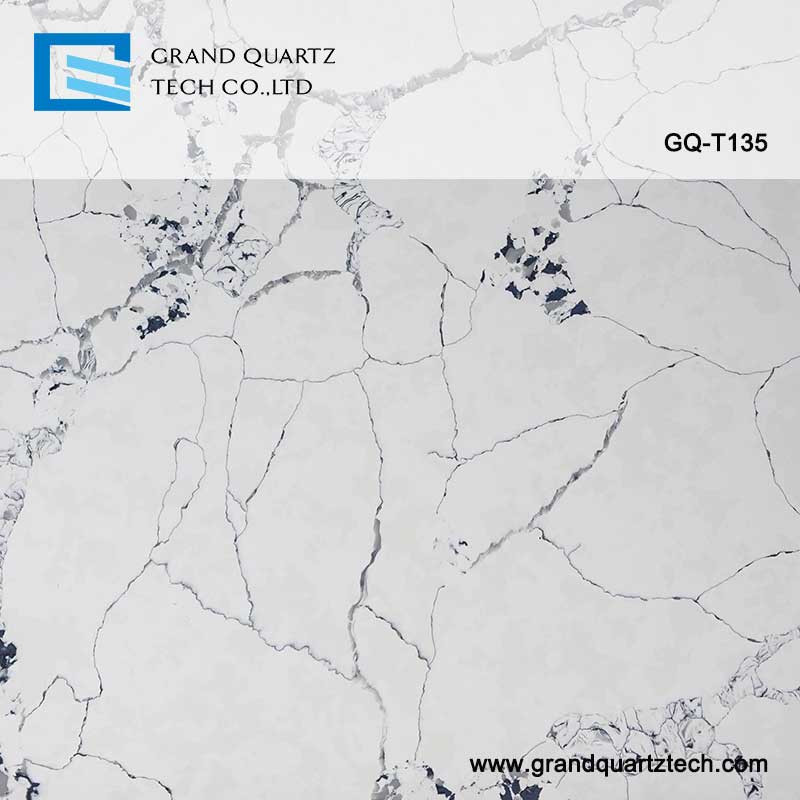 GQ-T135-quartz-detail.jpg