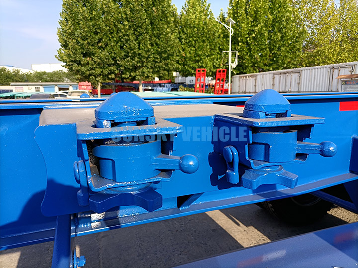 skeletal trailer container lock.jpg 