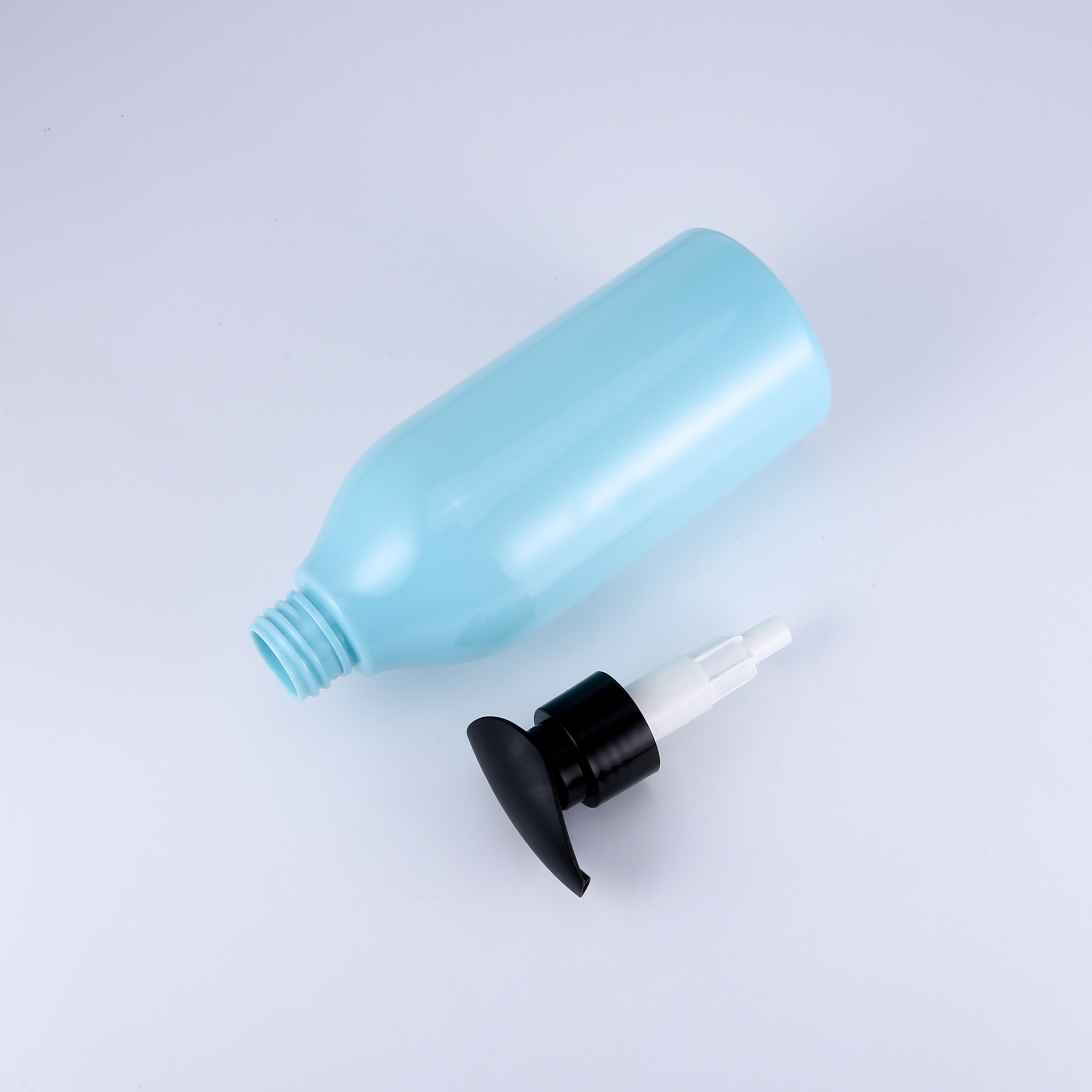 300ml PET bottle with lotion pump.jpg
