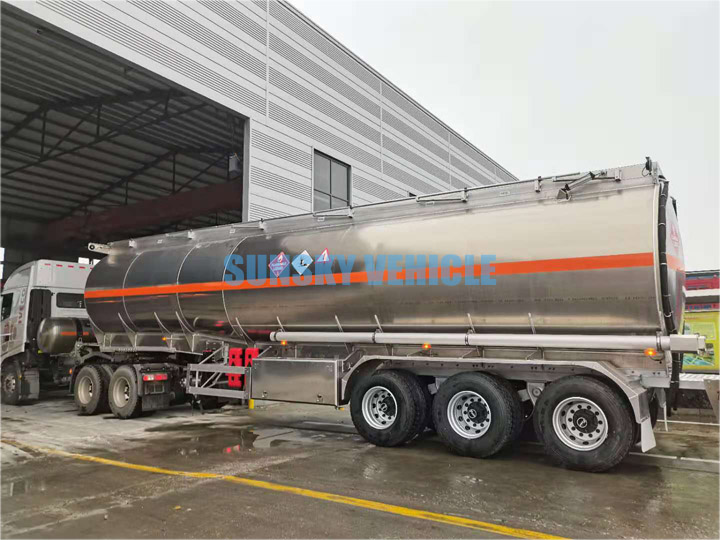 aluminum fuel tanker trailer.jpg 