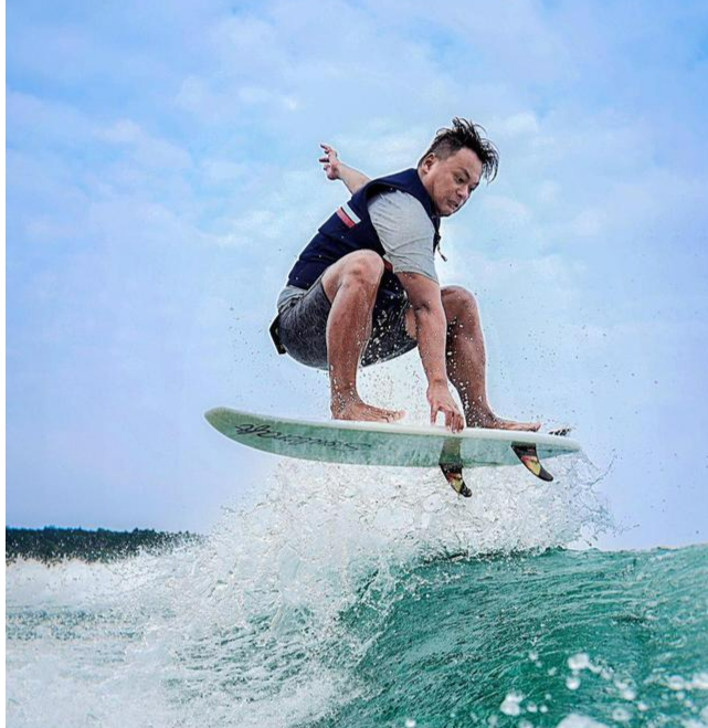 Ride the wind and waves! China Wake Surfing Competition will start in