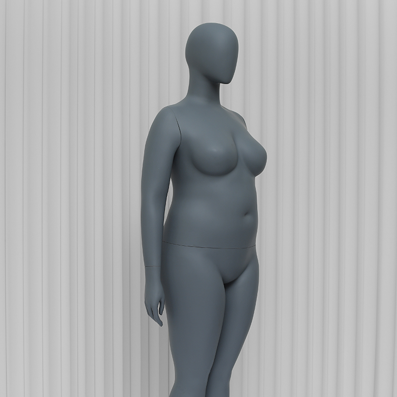 Over size mannequin-02-Unique Visual Merchandise.jpg