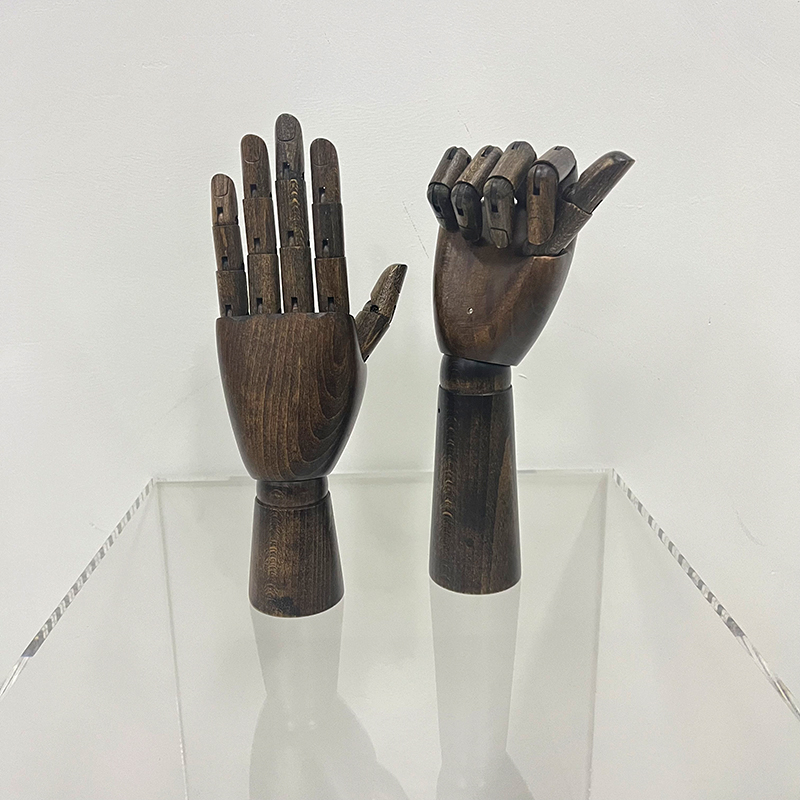 Mannequin Hand Prop UNH002-4-Unique Visual Merchandise.jpg