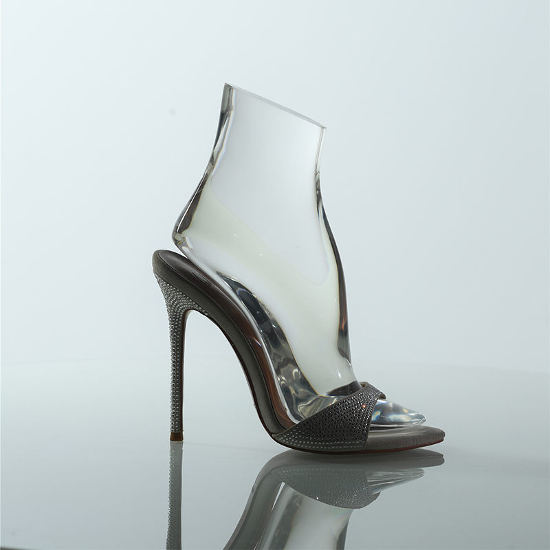 Acrylic Props Shoe UNSF001-2-Unique Visual Merchandise.jpg