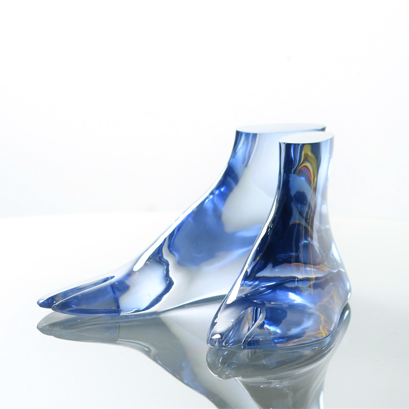 Acrylic Props Shoe UNSF003-3-Unique Visual Merchandise.jpg