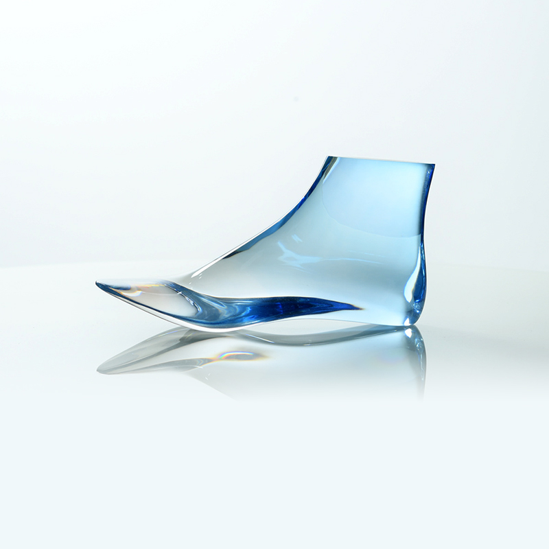 Acrylic Props Shoe UNSF002-2-Unique Visual Merchandise.jpg