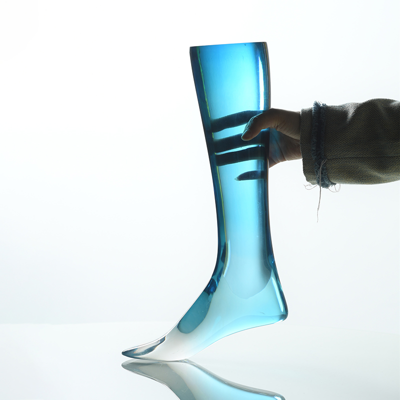 Acrylic Props Shoe UNSF006-3-Unique Visual Merchandise.jpg