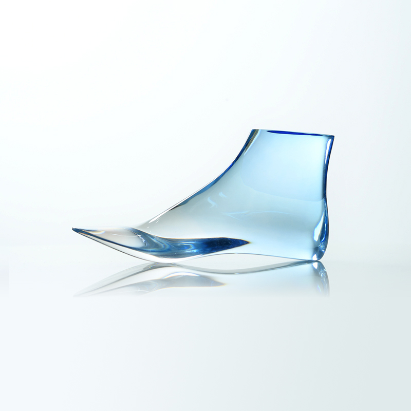 Acrylic Props Shoe UNSF002-3-Unique Visual Merchandise.jpg