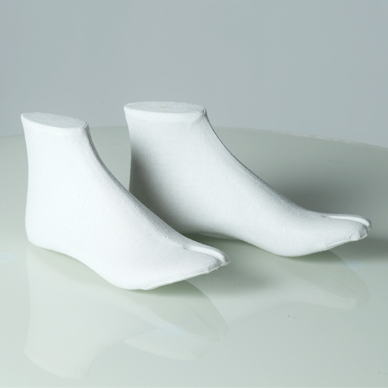 Acrylic Props Shoe UNSF013-4-Unique Visual Merchandise.jpg