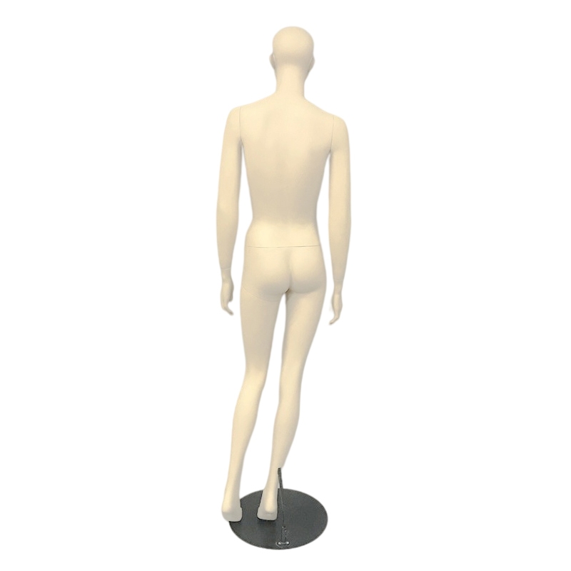 Mannequins-UNMF019-2-Unique Visual Merchandise.jpg