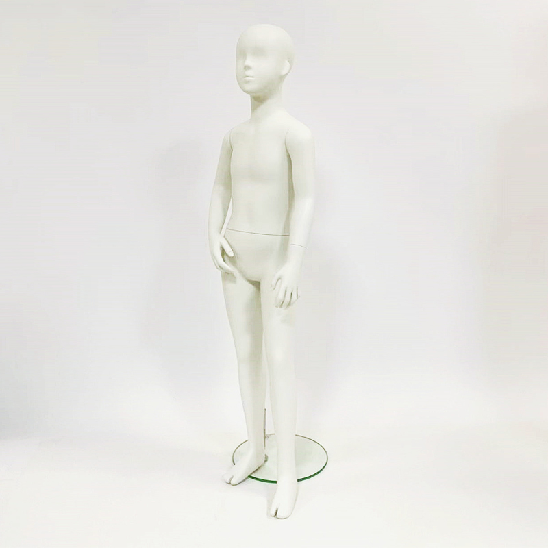 Mannequins UNMK003-2-Unique Visual Merchandise.jpg