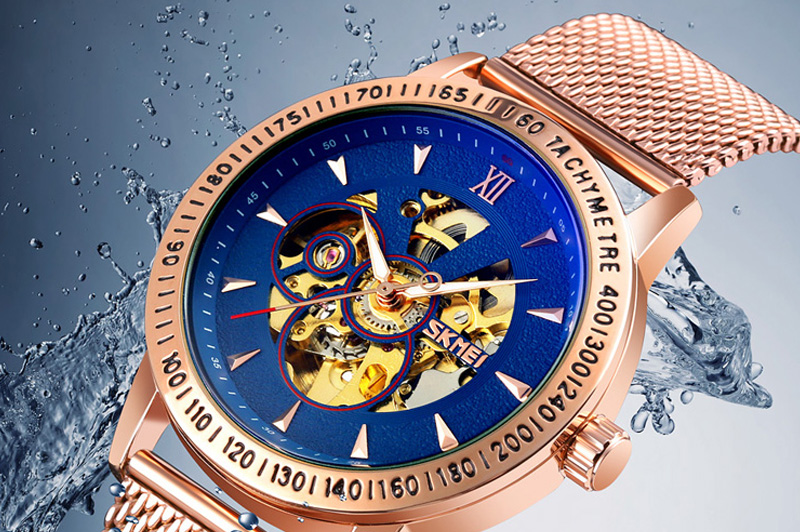 What is a mechanical watch, and what is the difference between a mechanical watch and a quartz