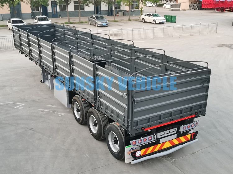 Tri-axle Fence Semi Trailer 60 Tons.jpg 