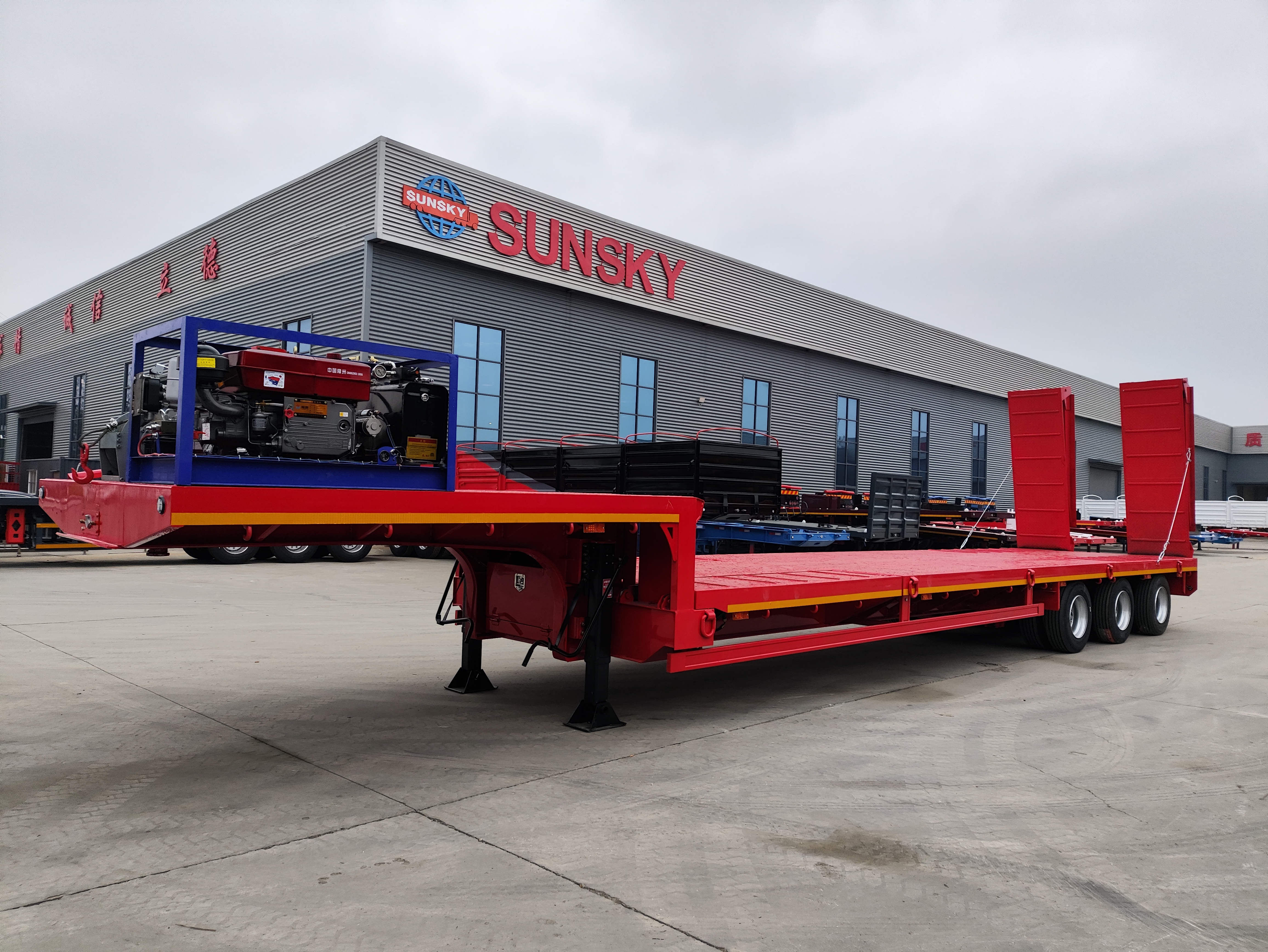 heavyduty lowbed trailer.jpg 