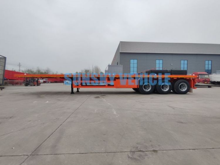 3-axle flatbed semi trailer.jpg 