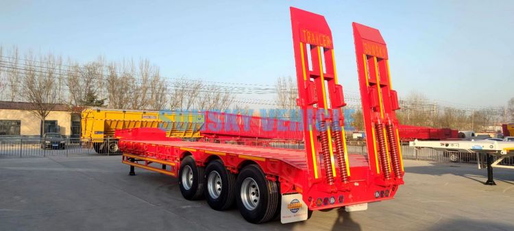 3 Axle Low Bed Semi Trailer.jpg