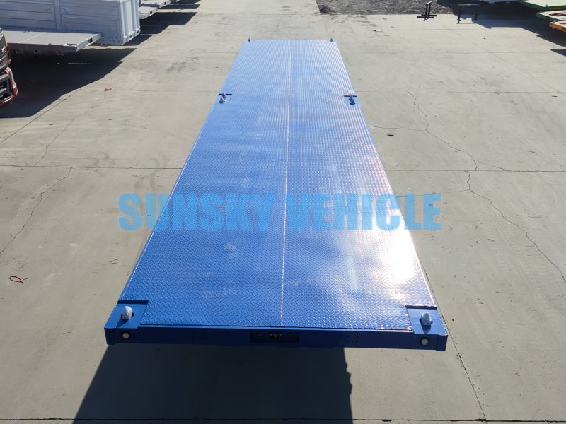 Flat deck trailer.jpg 