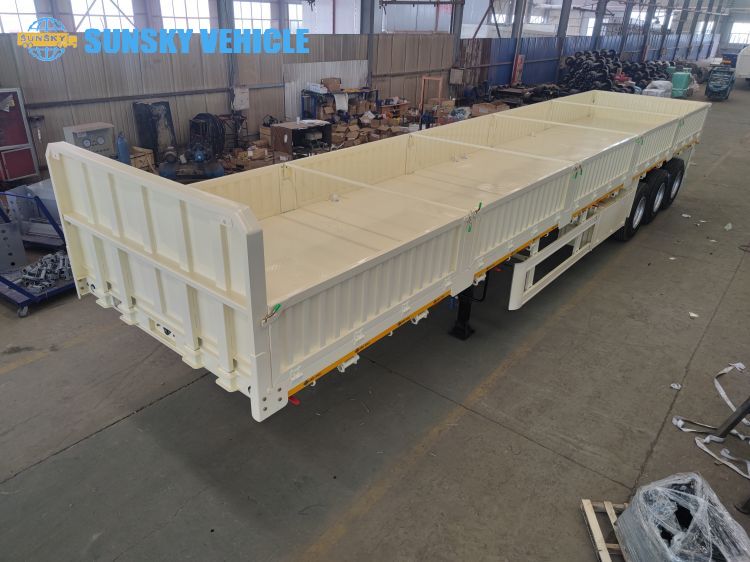 Heavy-duty sidewall trailer.jpg 