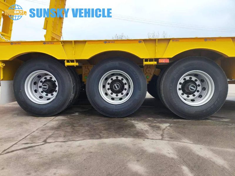 lowbed semi trailer.jpg 