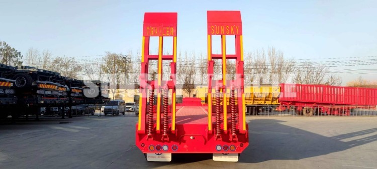 3-axle Low Bed Trailer for sale in Tanzania (2).jpg 