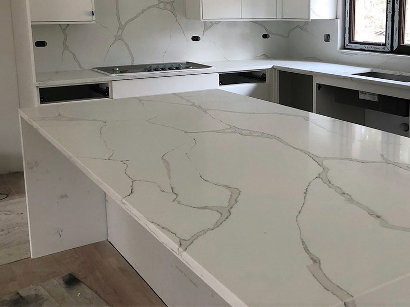Calacatta-White-Quartz-Countertops.jpg  