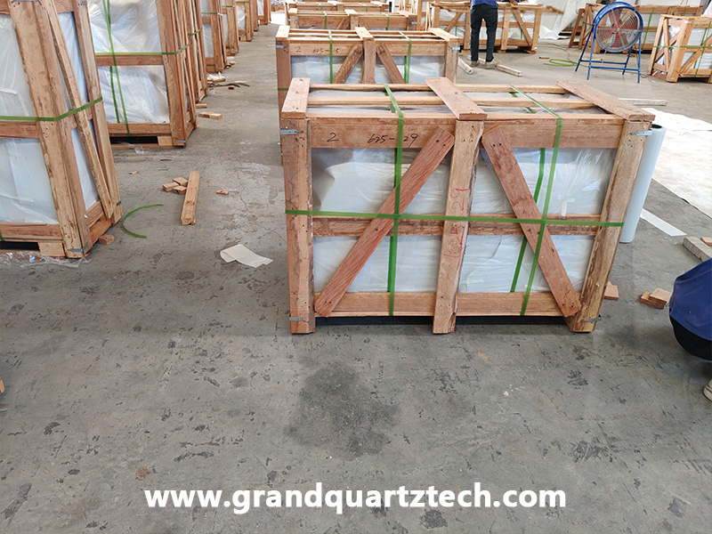 strong-wooden-crates-packing-(1).jpg 