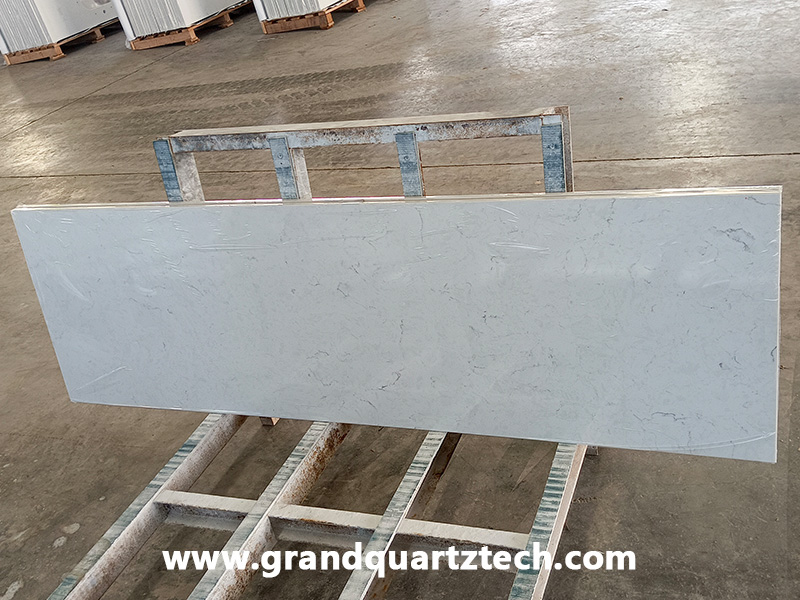 quartz-slab.jpg 