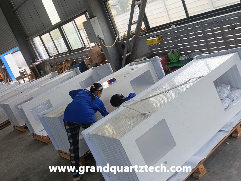 full-set-cut-to-size-quartz-slab-packing.jpg 