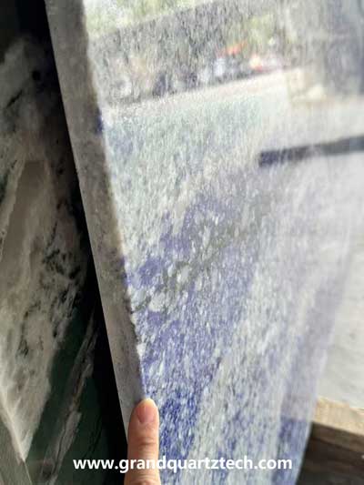 Luxury-Sapphire-Blue-Backlit-Quartz-Slabs-GQ-T476-Closeup.jpg 