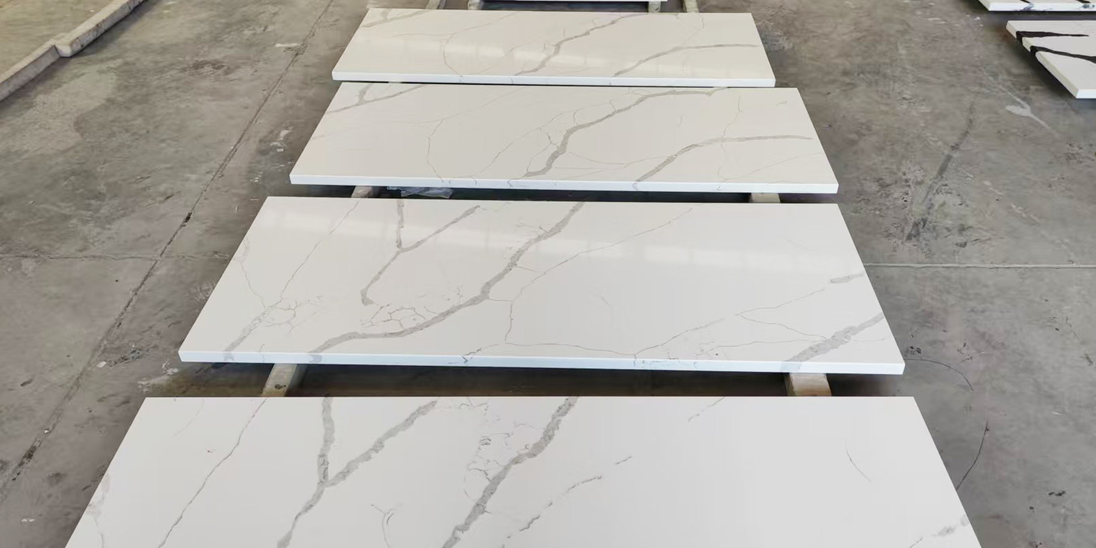 Standard-Size-Gray-Veins-Prefabricated-Quartz-Countertops.jpg