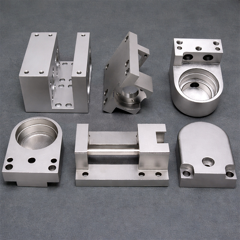 HYM Machining Services Custom Aluminum Stainless Steel Parts 5 Axis Custom Cnc Machining Milling Services.jpg
