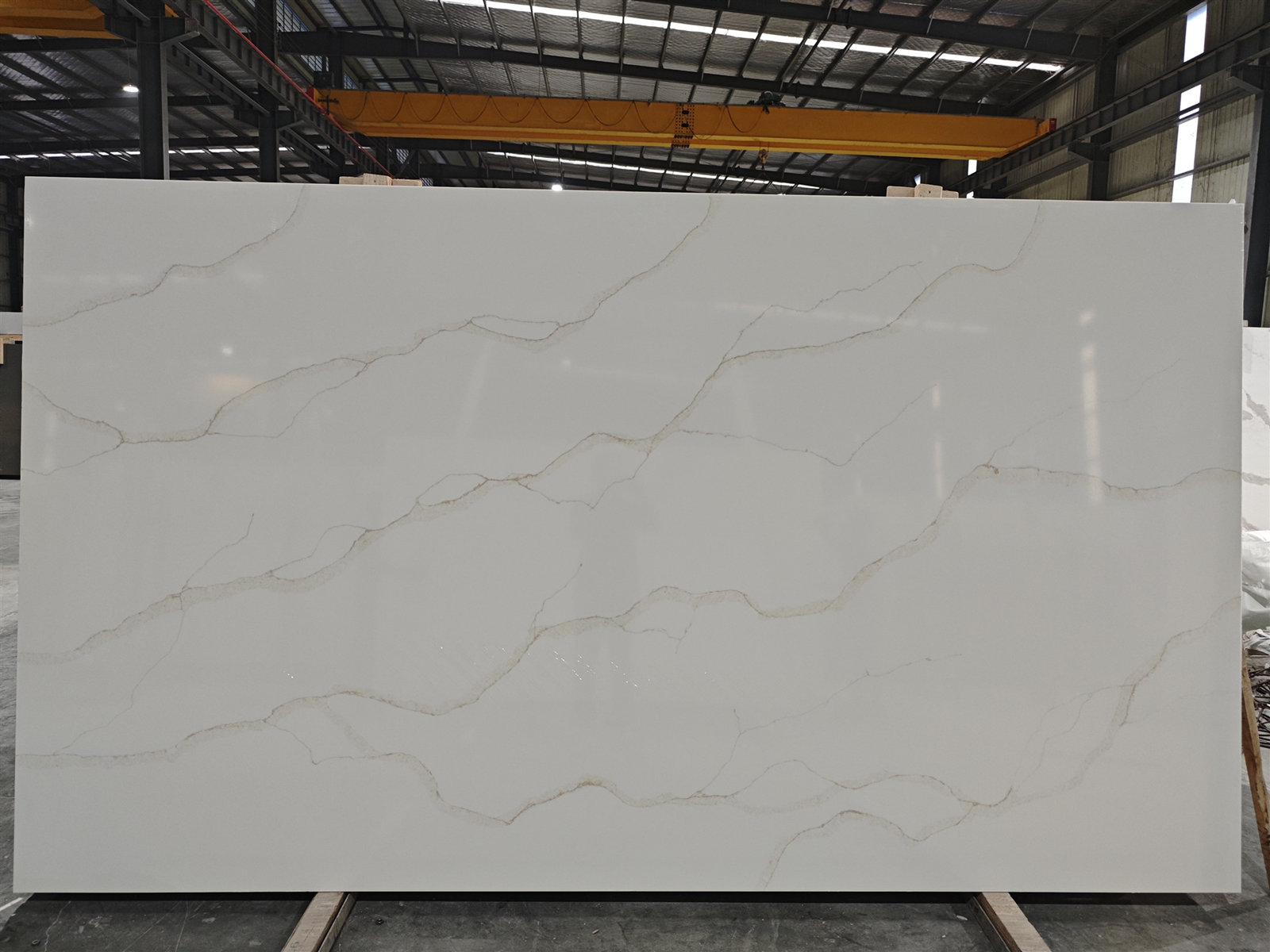 White quartz with golden vein super jumbo slab GQ-T221.jpg 