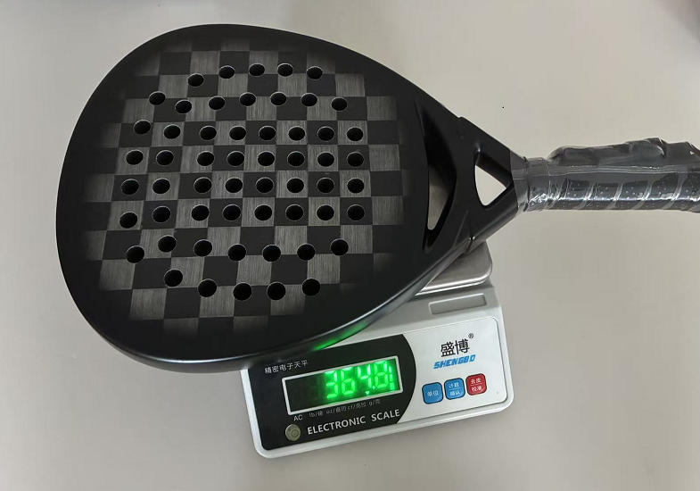 Padel Racket Weight.jpg
