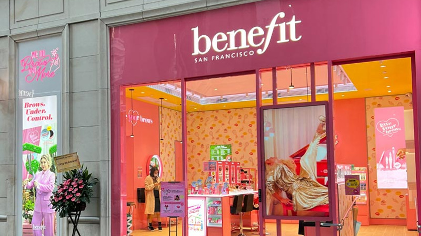 WhatsApp营销案例：Benefit Cosmetics.jpg